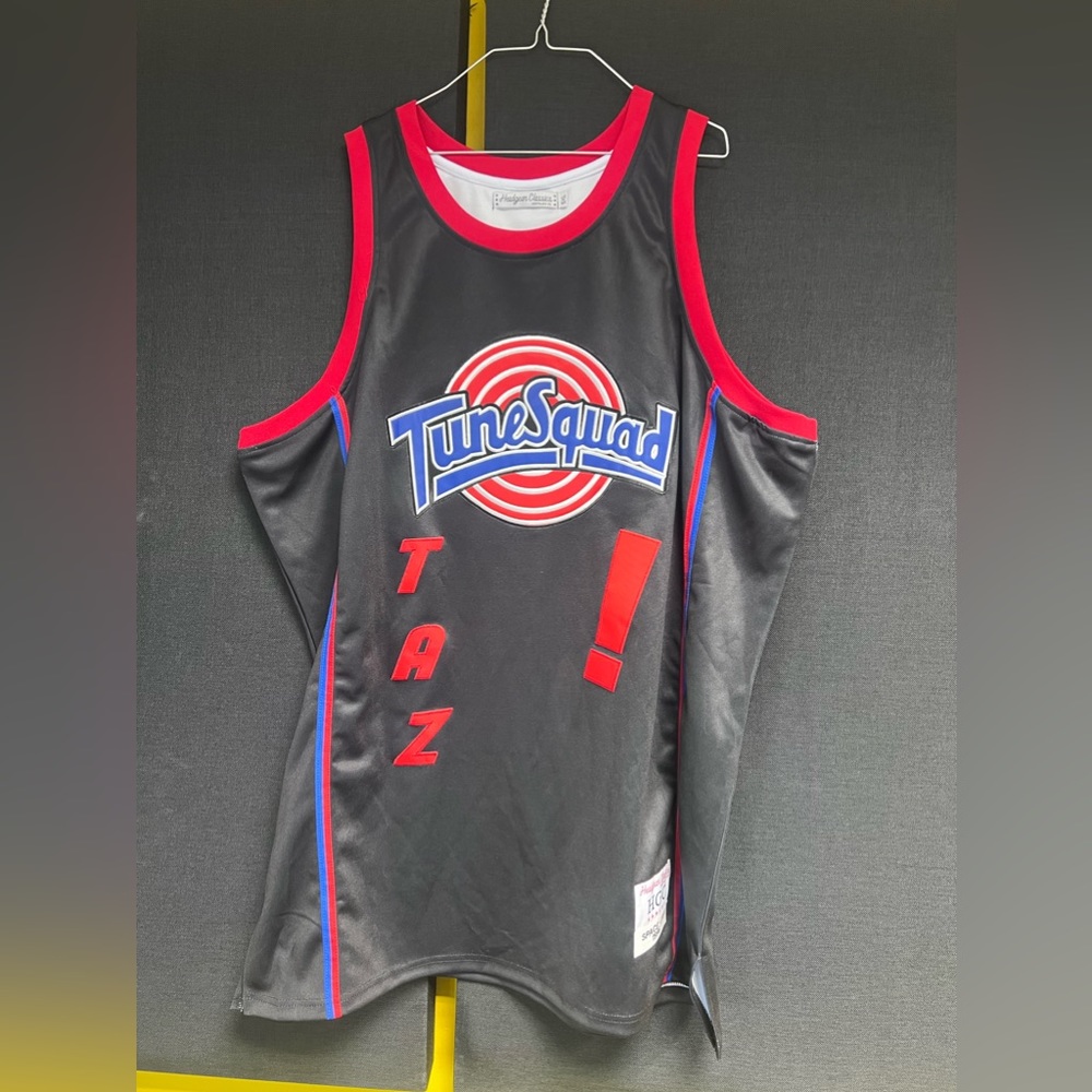 5x Toon Squad Tazmanian Devil Jersey!